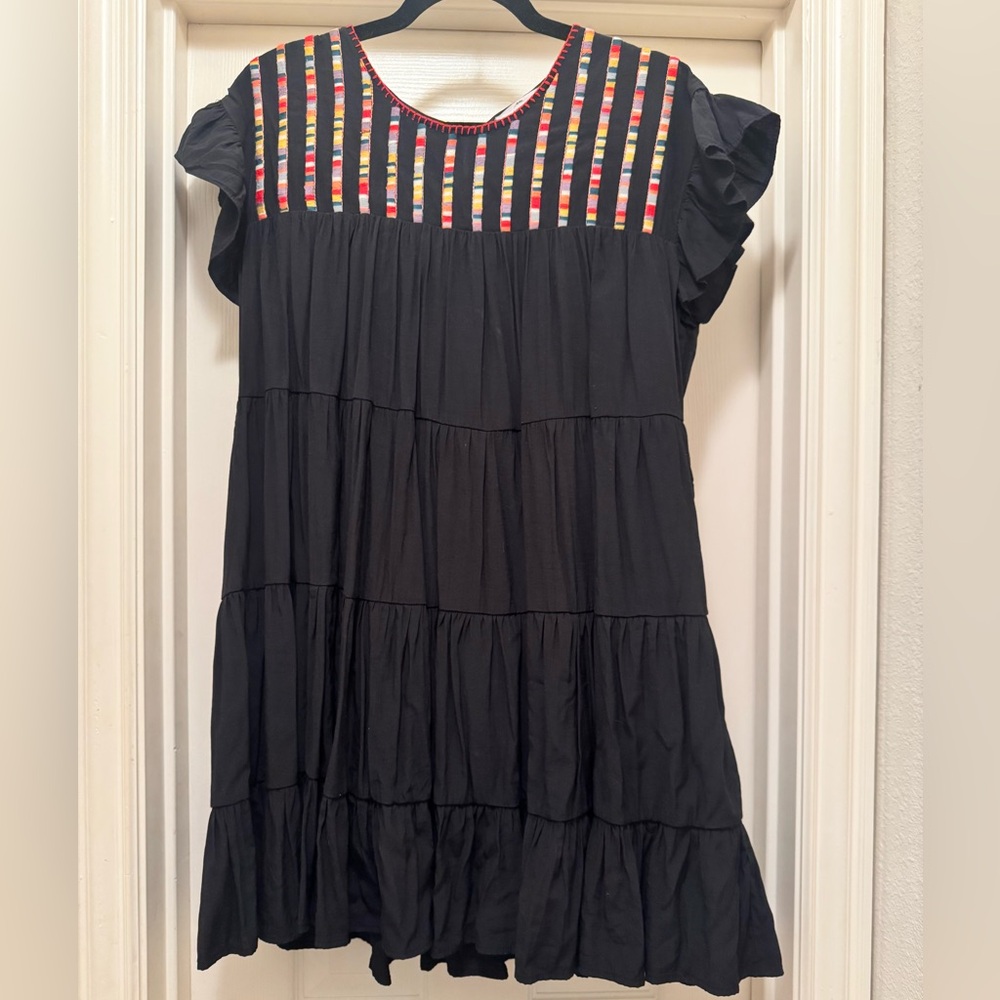 EUC Entro Black Embroidered Tiered Mini Dress Size Medium